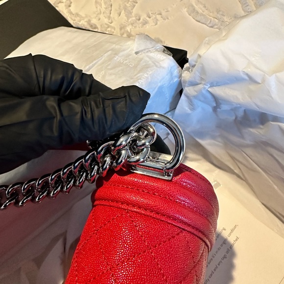 💯 Authentic Chanel Caviar quilted boy medium flap - Picture 7 of 12